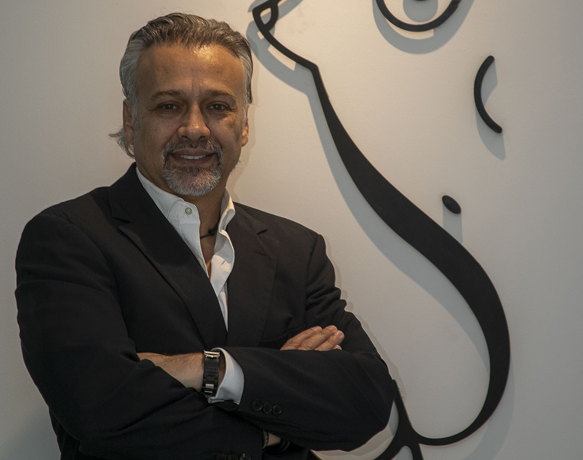 Dr. Juan Carlos Olmedo - Cirujano Plastico en Guadalajara Dr. Juan Carlos Olmedo - Cirujano Plastico en Guadalajara